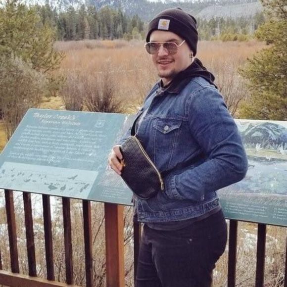 Meet your Posher, Ryan - Picture 1 of 1